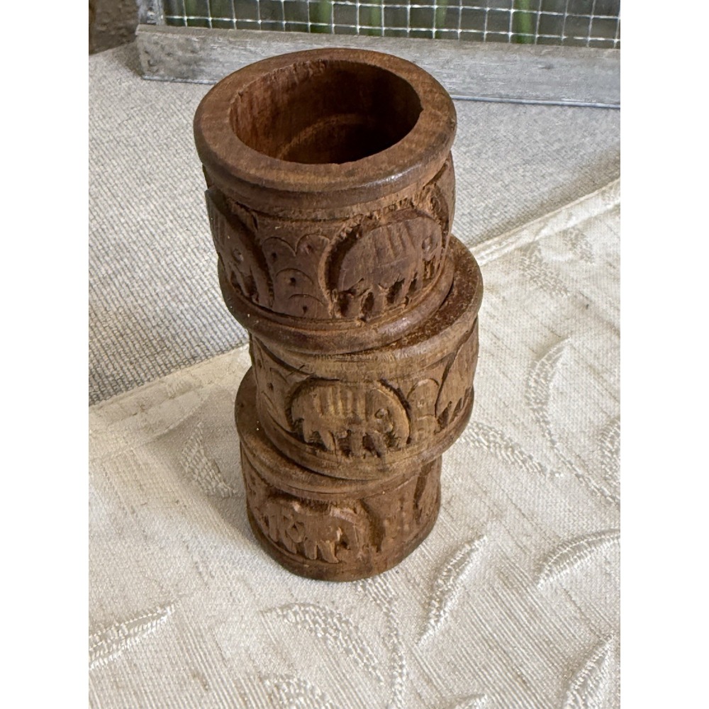 Set Of 3 Vintage‎ Brown Hand Carved Elephant Wooden Napkin Rings. Made In India